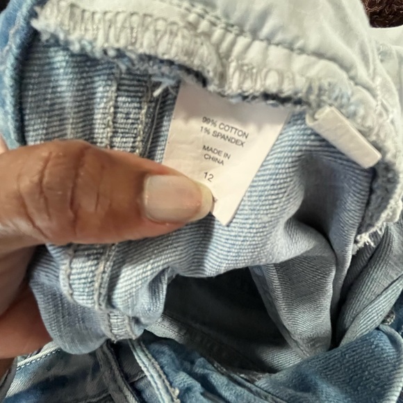 New York & Company LIKE NEW SoHo Distressed Weekender Jeans - Size: 12 - Picture 7 of 10